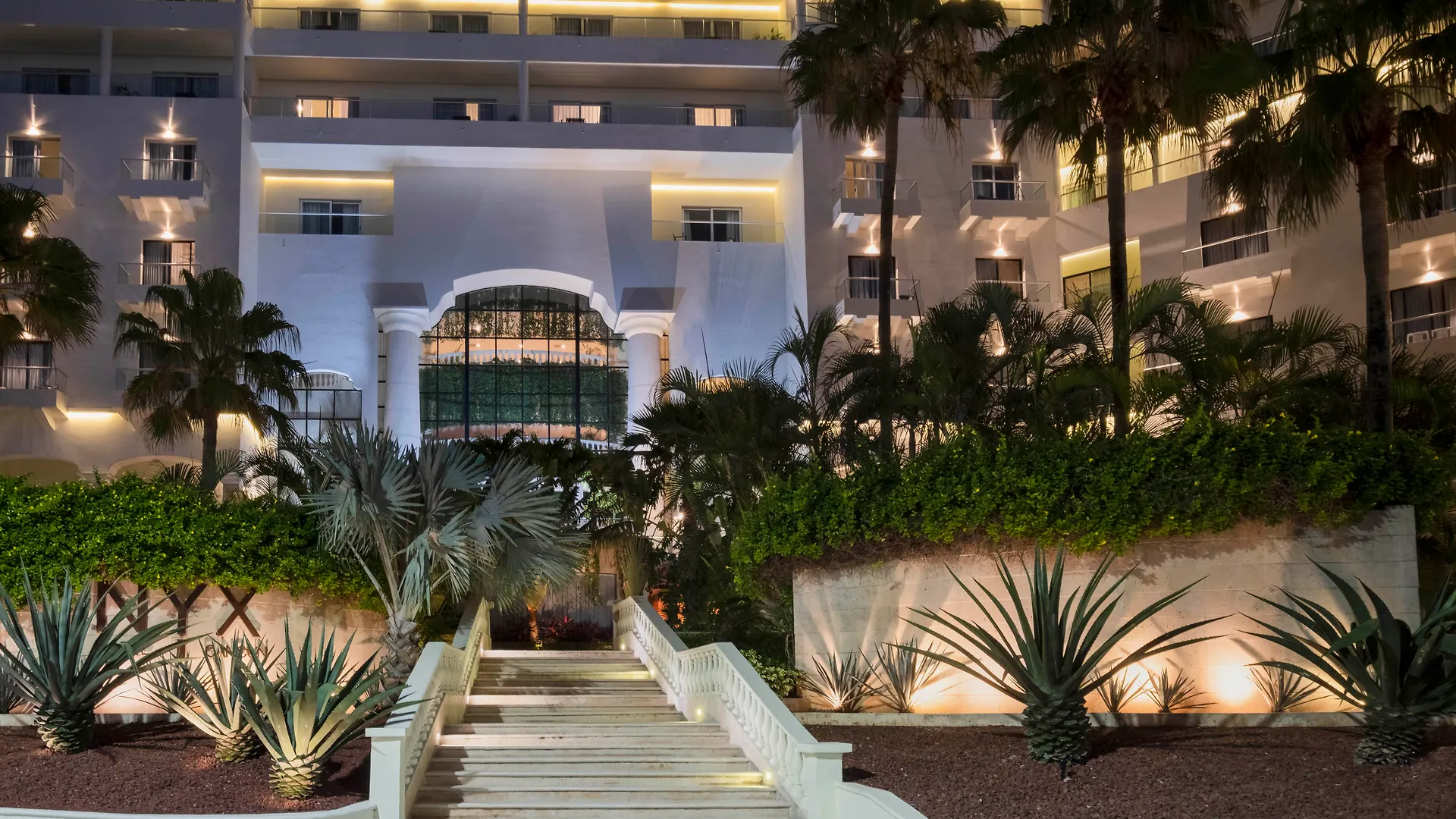 Hotel Nyx Cancun Resort